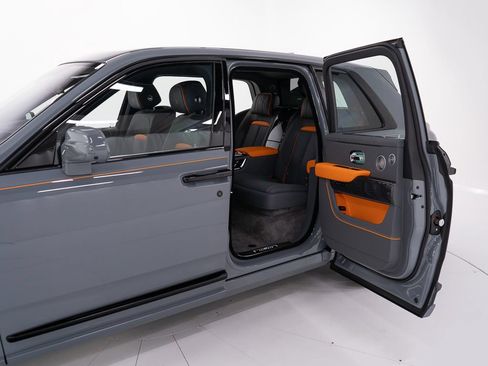 New 2027 Rolls-Royce Cullinan Black Badge AWD/4WD image 21