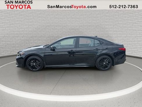 Used 2026 Toyota Camry SE w/ Convenience Package FWD image 9