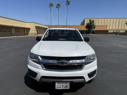 Used 2018 Chevrolet Colorado W/T w/ WT Convenience Package image 2