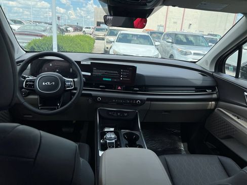 New 2026 Kia Carnival SX FWD image 15