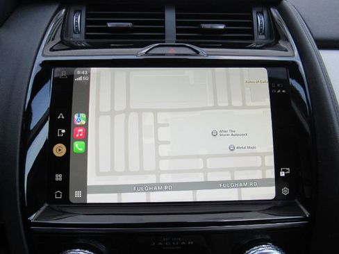 Used 2022 Jaguar E-PACE SE image 44