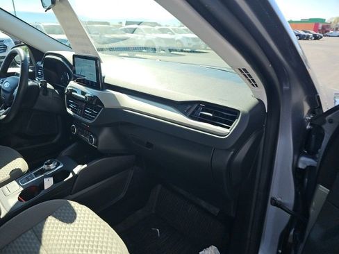 Used 2021 Ford Escape SE w/ Cold Weather Package image 21