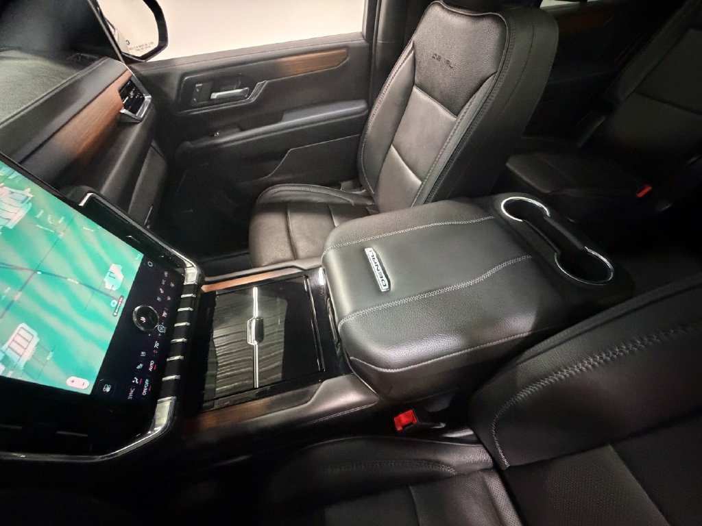 Used 2025 GMC Yukon Denali w/ Denali Reserve Package AWD/4WD image 87