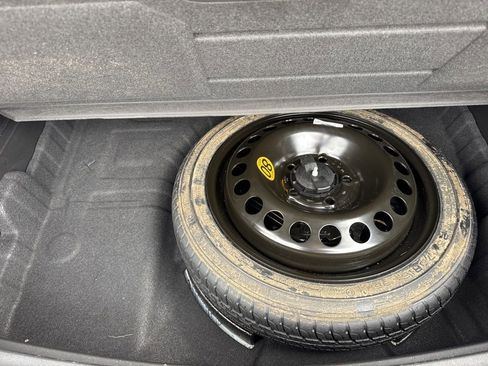Used 2020 Buick Encore GX Essence FWD image 41