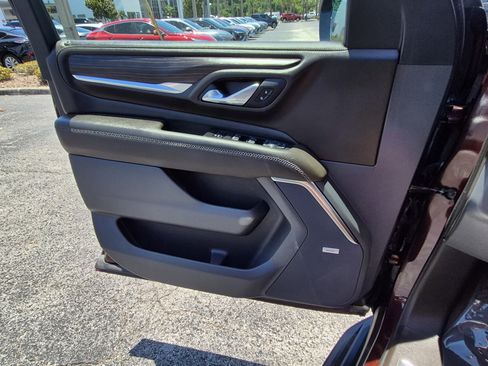 Used 2023 GMC Yukon XL Denali AWD/4WD image 26