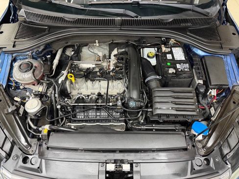 Used 2019 Volkswagen Jetta SE w/ Cold Weather Package FWD image 7