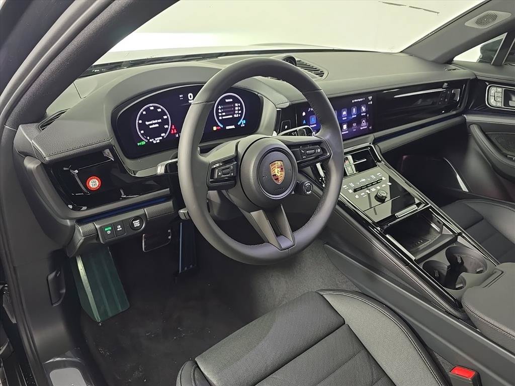 Certified 2026 Porsche Panamera 4 AWD/4WD image 4