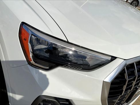 Used 2020 Audi Q3 2.0T Premium w/ Convenience Package image 25