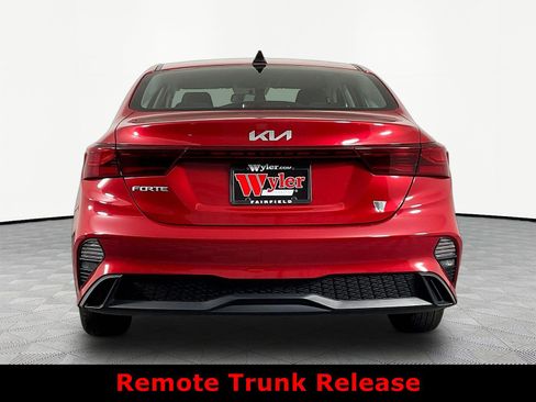 Certified 2023 Kia Forte LXS w/ LXS Technology Package FWD image 5