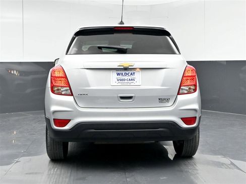 Used 2020 Chevrolet Trax LS w/ Tint and Cruise Package image 6