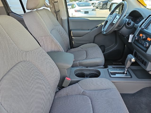 Used 2019 Nissan Frontier SV w/ Value Truck Package RWD image 10