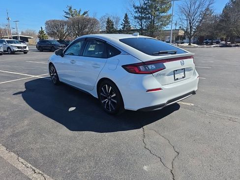 Used 2024 Honda Civic EX-L image 5