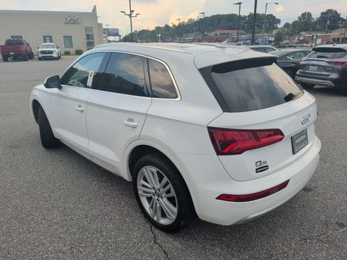 Used 2018 Audi Q5 2.0T Premium Plus w/ Premium Plus Package AWD/4WD image 5