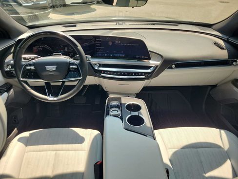 Used 2024 Cadillac Lyriq Sport RWD image 14
