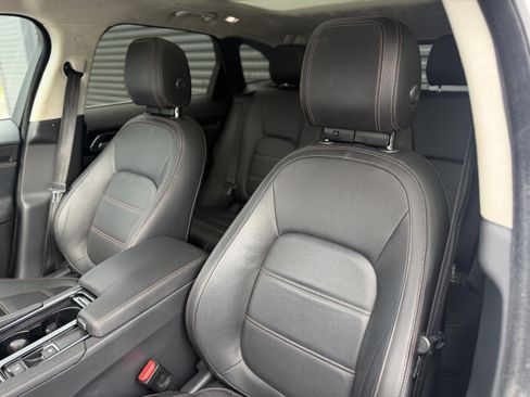 Used 2019 Jaguar F-PACE Prestige AWD/4WD image 19