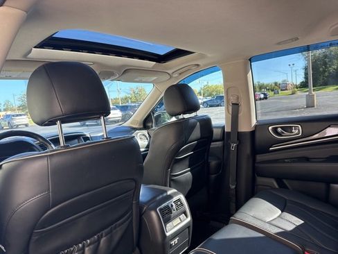 Used 2019 INFINITI QX60 Luxe w/ Essential Package image 19