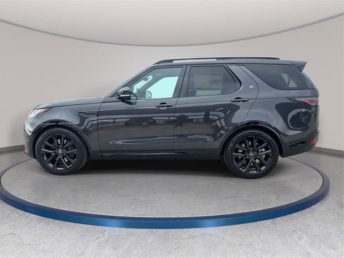 New 2026 Land Rover Discovery Limited Edition image 8