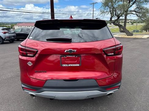Used 2023 Chevrolet Blazer LT w/ Convenience Package FWD image 6