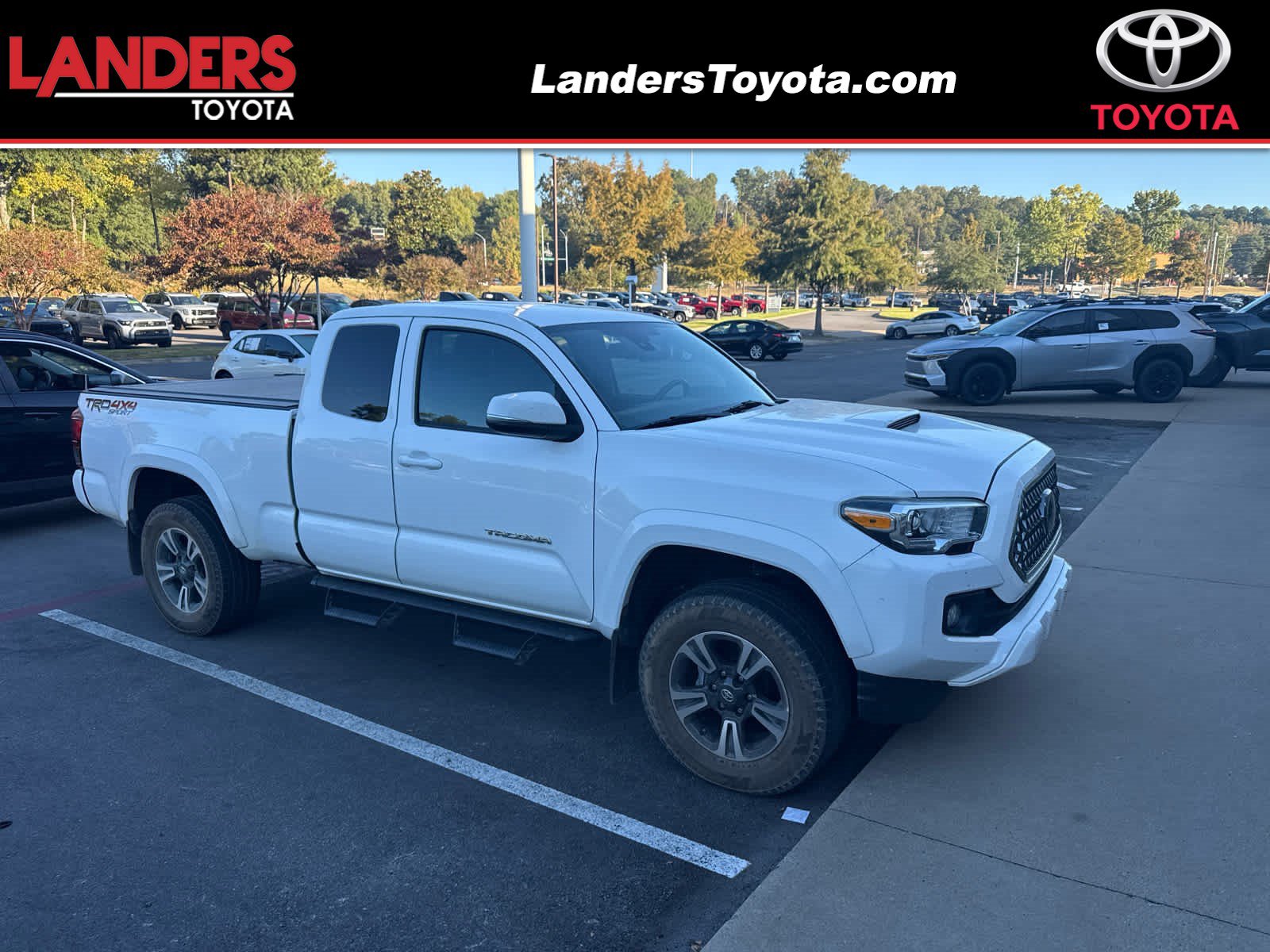 Used 2019 Toyota Tacoma TRD Sport AWD/4WD image 1