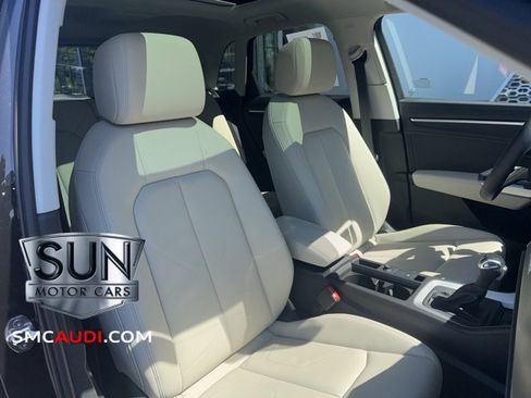 Certified 2025 Audi Q3 2.0T Premium Plus w/ Premium Plus Package image 6