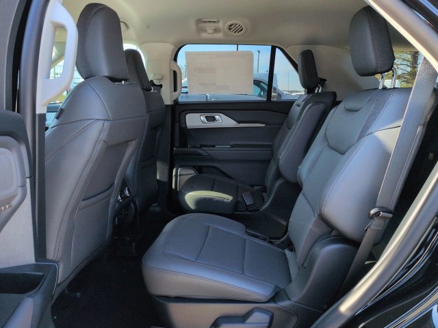New 2026 Ford Explorer Active w/ Active Comfort Package RWD image 14