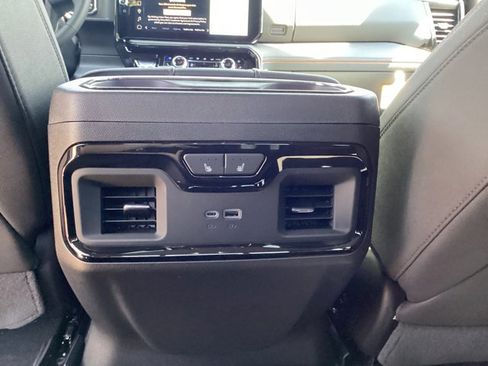 New 2026 GMC Sierra 1500 AT4 w/ Technology Package image 17