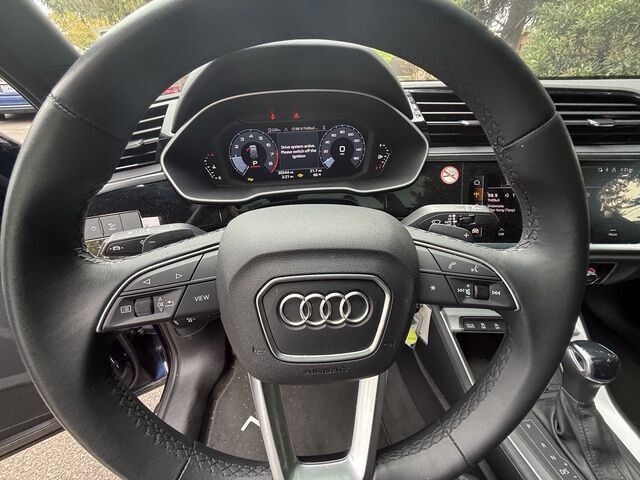 Used 2025 Audi Q3 2.0T Premium AWD/4WD image 9