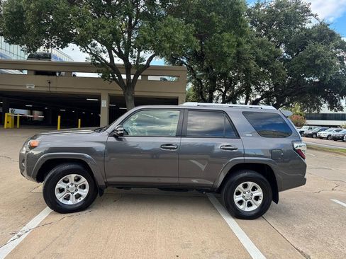 Used 2014 Toyota 4Runner SR5 Premium RWD image 5