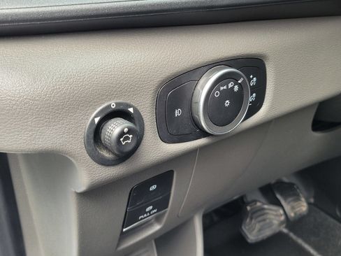 Certified 2022 Ford Transit 350 w/ Interior Upgrade Package RWD image 12
