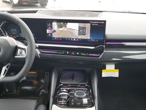 New 2026 BMW 530i xDrive 530i xDrive w/ M Sport Package image 22