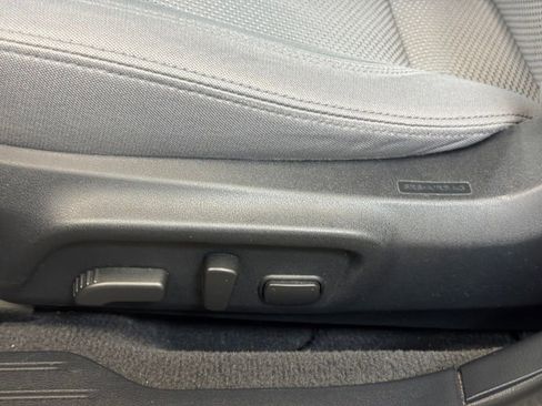 Used 2019 Subaru Outback 2.5i Premium AWD/4WD image 11