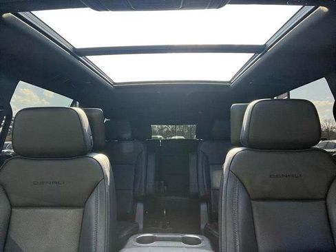 Used 2023 GMC Yukon XL Denali image 62
