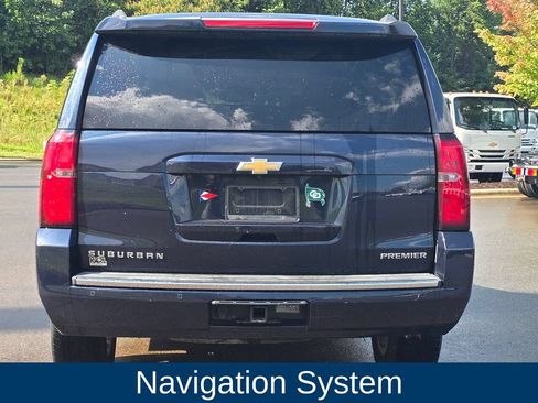 Used 2019 Chevrolet Suburban Premier AWD/4WD image 3