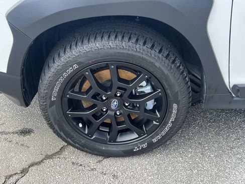 Certified 2024 Subaru Crosstrek 2.5i Wilderness w/ Crosstrek Mirror Package image 11