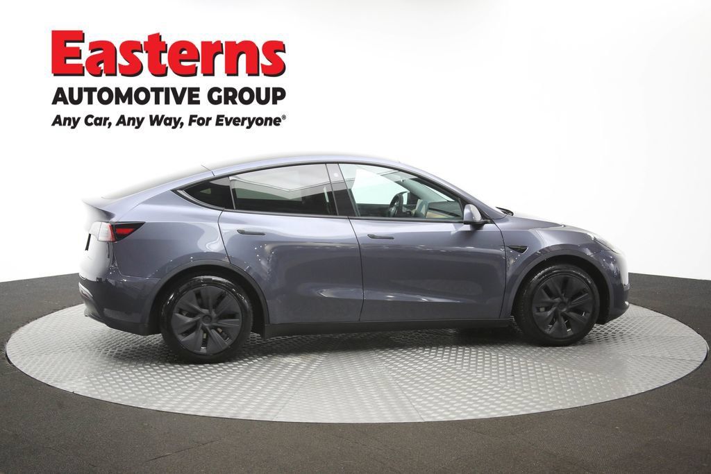 Used 2022 Tesla Model Y Long Range AWD/4WD image 40