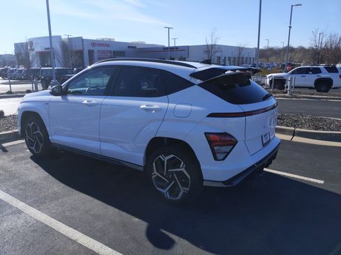 Used 2024 Hyundai Kona N Line image 8