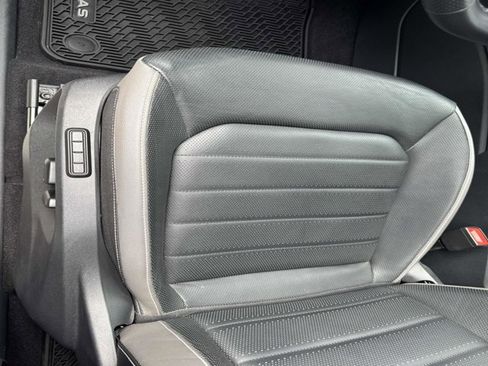 Used 2022 Volkswagen Atlas SEL Premium image 12