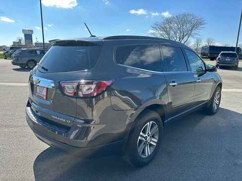 Used 2015 Chevrolet Traverse LT FWD image 7