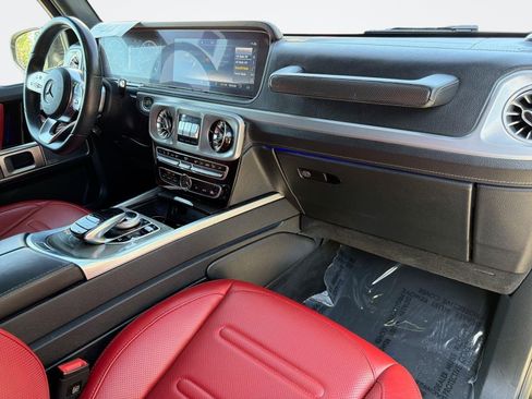 Used 2024 Mercedes-Benz G 550 image 31