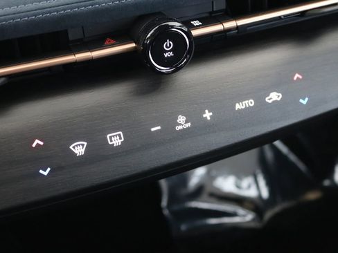 Used 2024 Nissan Ariya AWD image 55