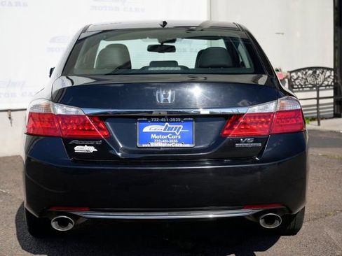 Used 2015 Honda Accord Touring image 6