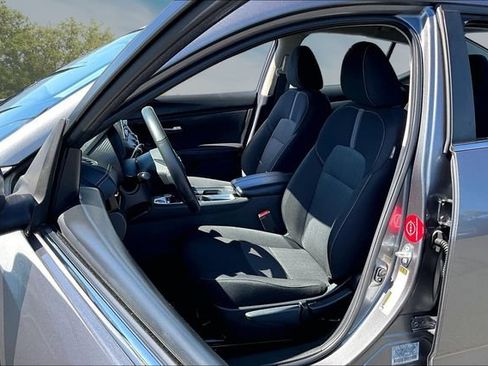 Certified 2025 Nissan Sentra SV w/ All-Weather Package FWD image 20