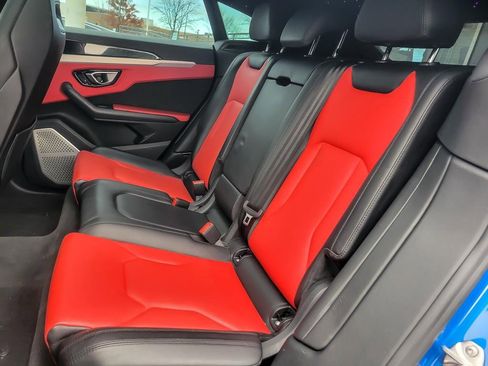 Used 2019 Lamborghini Urus image 11
