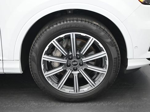 Used 2022 Audi Q7 2.0T Premium Plus w/ Premium Plus Package AWD/4WD image 26