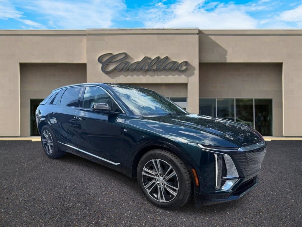 Used 2024 Cadillac Lyriq Luxury w/ LPO, Floor Liner Package RWD image 1