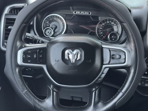 Used 2019 RAM 1500 Big Horn AWD/4WD image 18