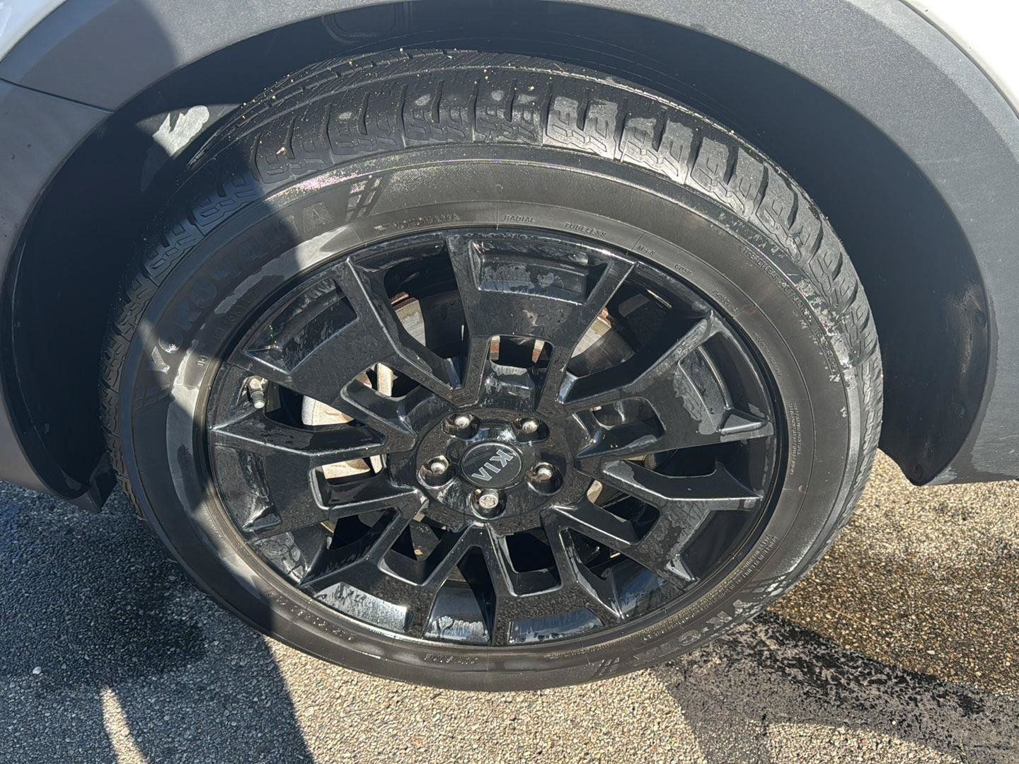 Used 2021 Kia Telluride EX w/ EX Premium Package AWD/4WD image 9