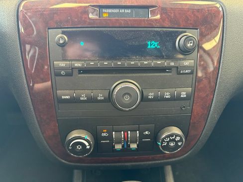 Used 2009 Chevrolet Impala LS FWD image 20