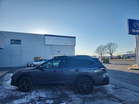 Used 2025 Subaru Outback Onyx Edition XT image 6