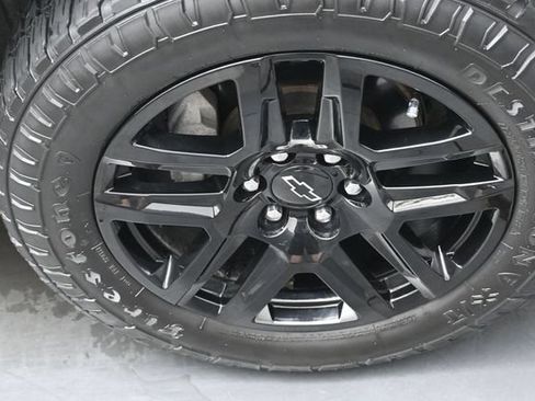 Used 2022 Chevrolet Silverado 1500 LT Trail Boss w/ Convenience Package II AWD/4WD image 30